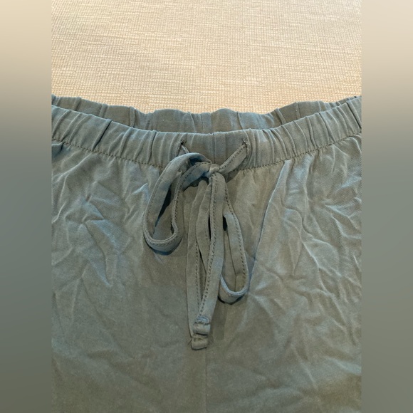 women Aerie grey green flowy loose loungewear sleepware sleep short shorts m - Picture 4 of 4